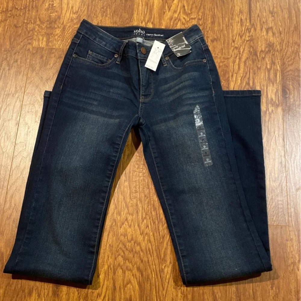 Curvy Bootcut Jeans NWT